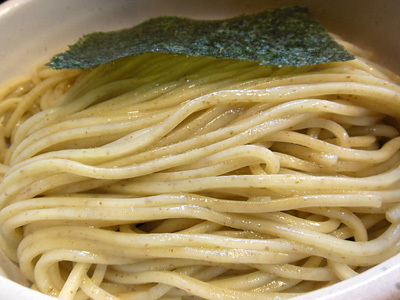 つけそば(中盛り)+辛化 麺 ヒムロク.jpg