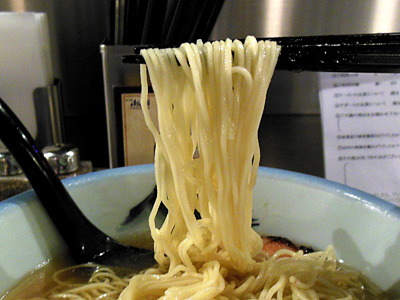 冷やしゆず塩麺 麺 ZUND-BAR.jpg