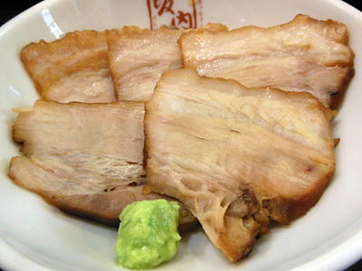 和風冷やしラーメン チャーシュー 坂内浅草.jpg