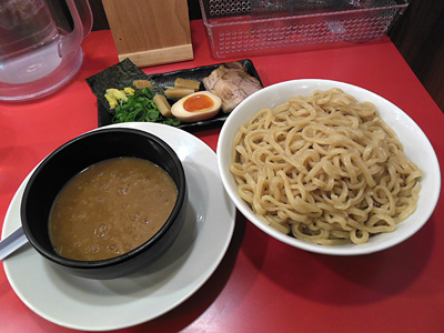 超濃厚魚介とんこつつけ麺(特盛り) 春樹御徒町.jpg