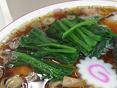 青島ラーメン+茹でほうれん草増し ほうれん草 青島ラーメン秋葉原.jpg