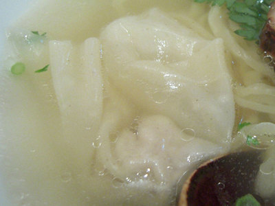 本丸塩らー麺 ワンタンup 本丸亭銀座.jpg