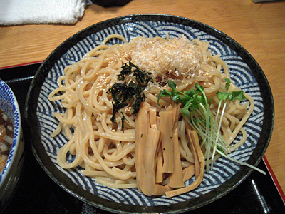 和風アッサリつけ麺(大盛) 麺 胡座.jpg