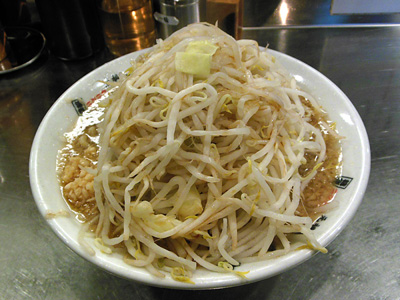 らーめん200g(野菜マシ・にんにく) 大竹ノ塚.jpg