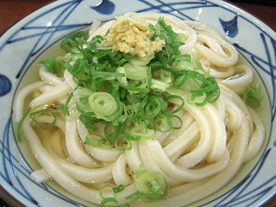 冷やかけうどん+天ぷら うどん 丸亀足立.jpg