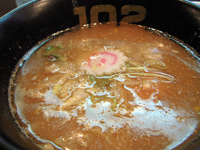 夜つけめん(大盛り) つけ汁 102川口.jpg