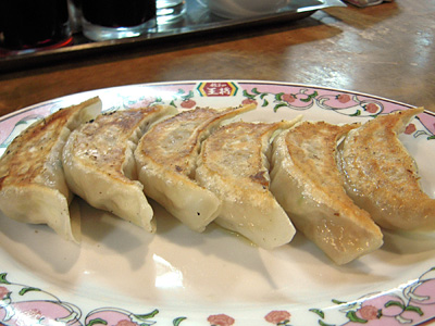 揚げそば(大盛り)+餃子 王将西日暮里.jpg