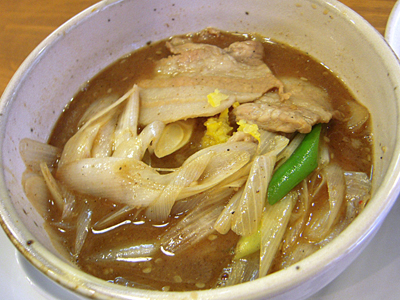 肉つけ麺(中盛り) つけ汁 あら田金町.jpg