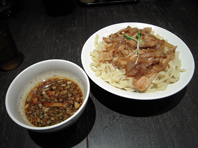 肉盛りつけ麺(中盛り) 六代目けいすけ.jpg