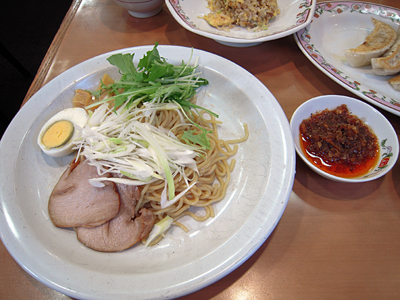 麻辣油そば+ミニ焼きめし+餃子 餃子の王将浅草橋.jpg